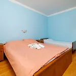 Milorad M Apartment *