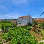 Apartment Milorad M