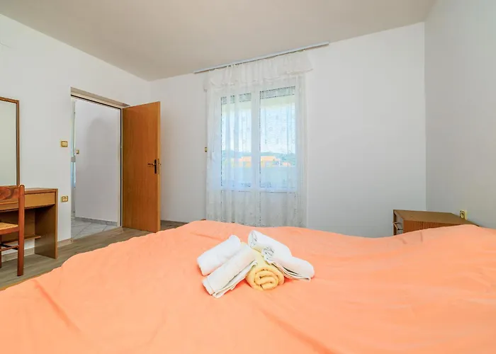 Milorad M Appartement Lopar