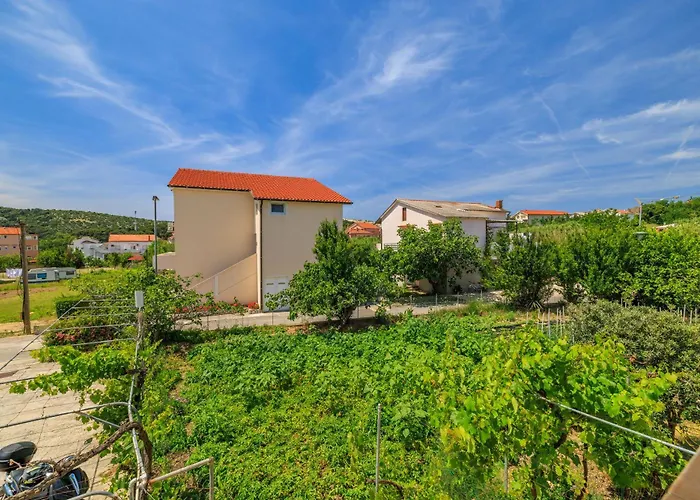 Milorad M Appartement Lopar