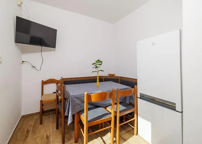 Apartment Milorad M *